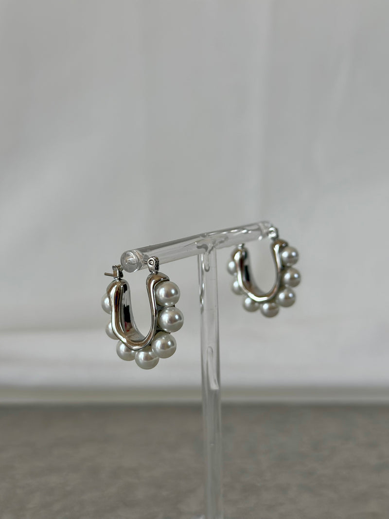 Ohrringe Oval mit Perlen, Silber